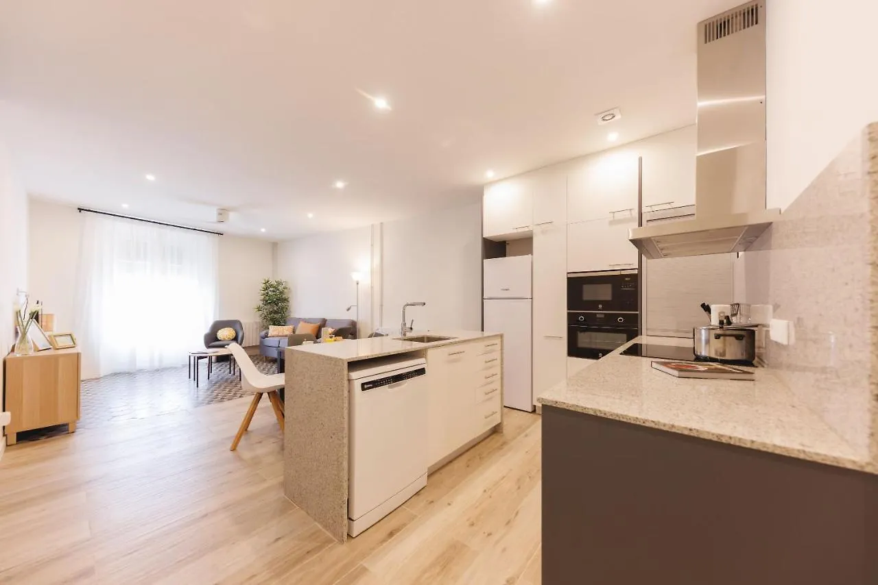 ז'ירונה Bravissimo Ciutadans, Comfortable 3-Bedroom Apartment