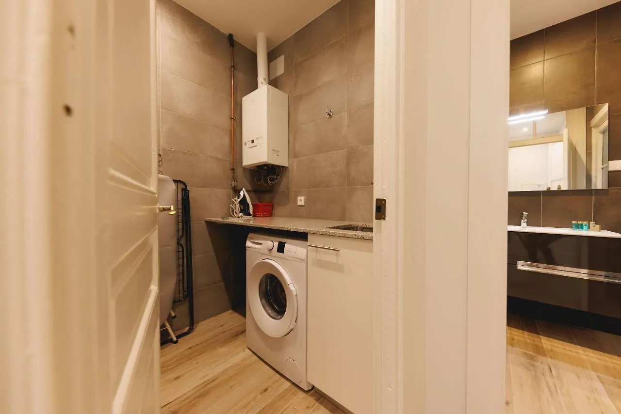 ז'ירונה Bravissimo Ciutadans, Comfortable 3-Bedroom Apartment