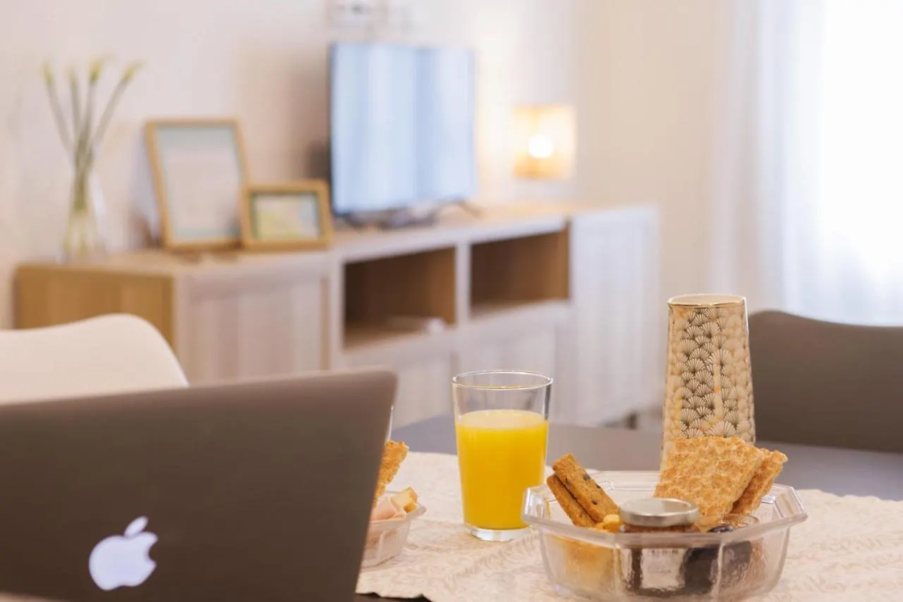 ז'ירונה Bravissimo Ciutadans, Comfortable 3-Bedroom Apartment